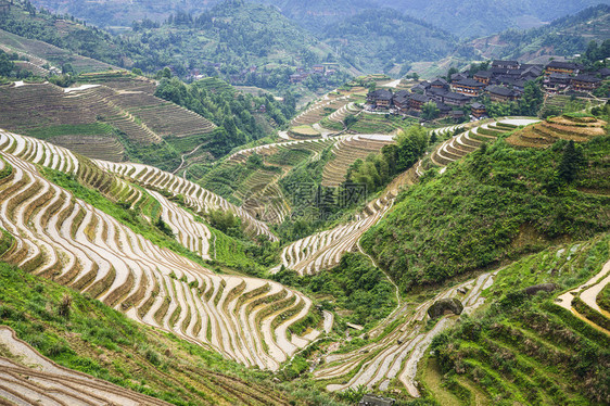 广西瑶山村图片