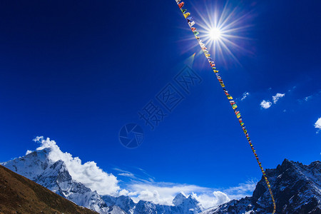 尼泊尔喜马拉雅山景在一图片