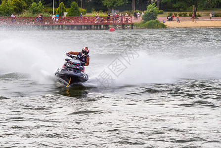 水上摩托艇比赛背景图片