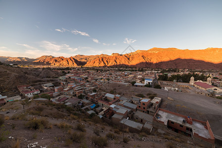 村全景图片