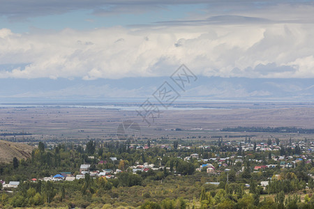 吉尔斯坦天山脉的景色图景照片来自Flickr用户Tie图片