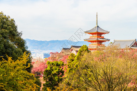 日本京都秋季的清水寺图片