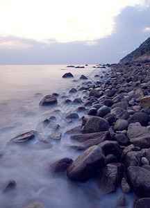 夜间对海岸的部图片