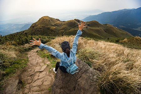 北最高山峰顶后图片