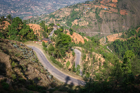 尼泊尔通往达曼山口图片