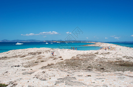 特鲁卡多半岛西部和东部的两个著名海滩图片