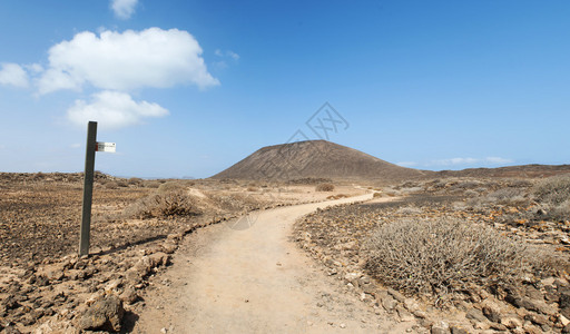 Caldera山的步行道路图片