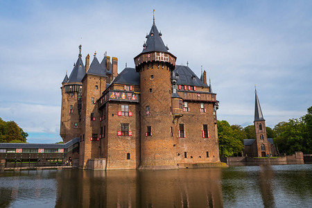 荷兰乌得勒支附近的中世纪城堡DeH图片