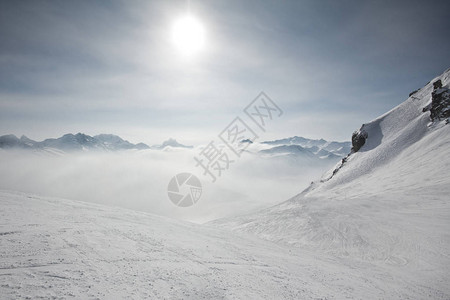 冬季运动度假村蒙塔丰奥地利冬季运动的好天气在令人敬畏的雪景中图片