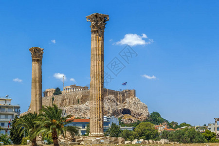 从希腊奥林匹亚宙斯神庙看雅典卫城图片