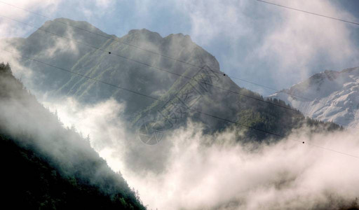 法国的山区农村地貌图片