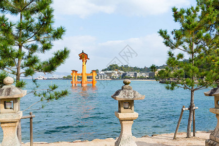 日本广岛的严岛神社图片