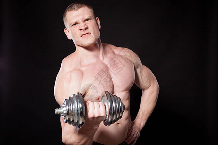 赛季4球8助！谢文能：主场收官 感谢这一年以来支持球队的所有人