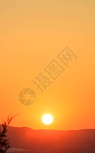 日落山剪影背景图片