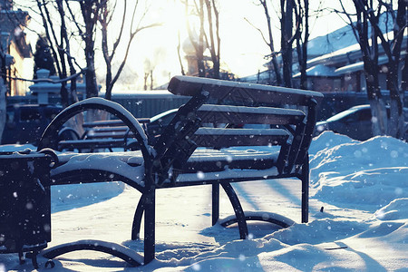 冬街板凳城图片
