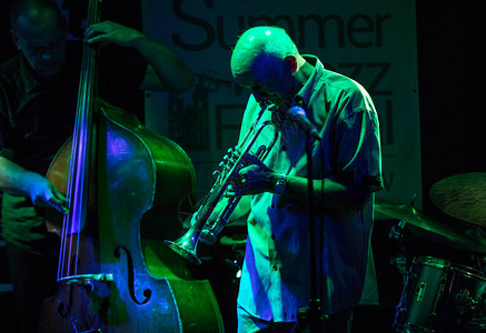 亚当Kawonczyk四重奏在克拉科夫夏季爵士音乐节现场图片