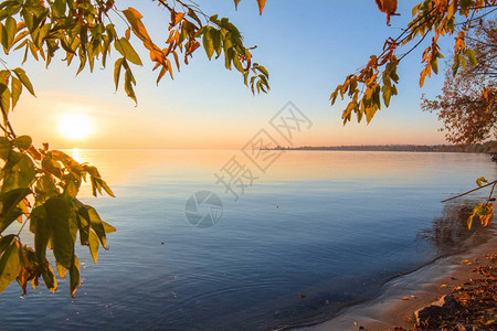 水面的风景海岸日落horizon高清图片