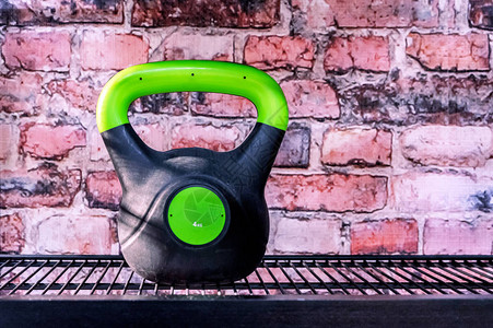 费迪南德：阿莫林坚持理念但做了调整 阿门斯大脚出球踢得更直接