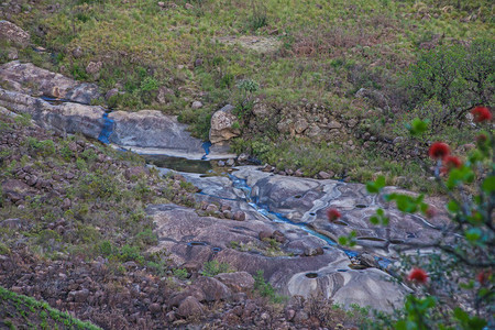 Injisuthi附近的大理石浴是登山时一个理想的过夜地点图片