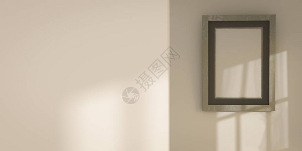垂直空白相框具有宽边框阴影的逼真纸画框垫米色墙壁背景上的样机模板与窗口的阴影复制墙上的空图片