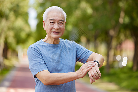 手表运动老年男性运动形象背景