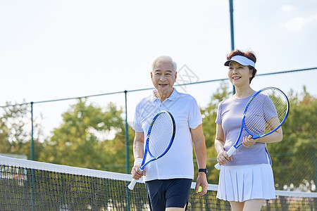 谢尔基社媒晒与哈兰德合影：重要的一周前，一场重要的胜利