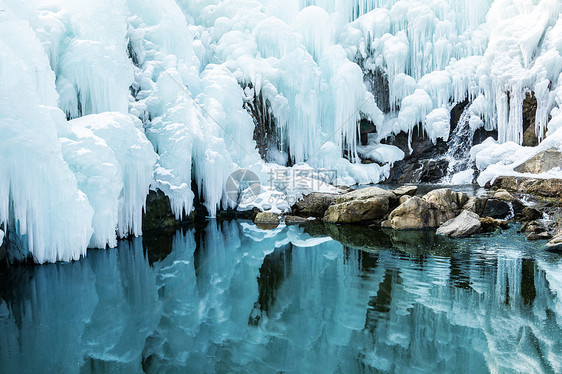 冬季冰川冰瀑图片