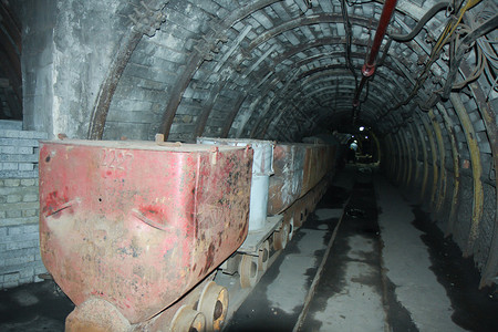 煤矿地下隧道圭多矿厂图片