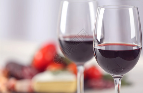 红葡萄酒玻璃杯食图片