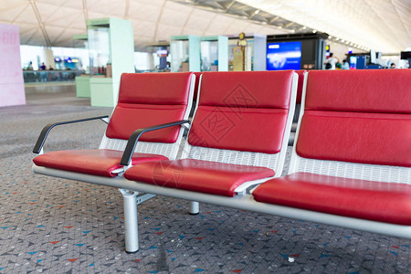 机场大厅的空椅子图片
