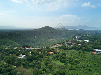 马那瓜鸟瞰区景观绿色城镇景观图片