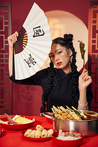 吃串串香的国潮美女图片