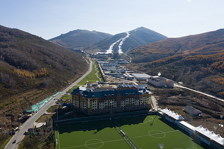 瑞天空：齐尔克泽希望冬季租借离队，罗马已联系球员经纪人谈薪水