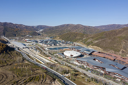 西媒：如果亚马尔出战布鲁日，他本月就会被西班牙队征召