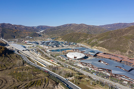 亚马尔前女友：和亚马尔分手了，没有出轨，如果我是受害者会公开