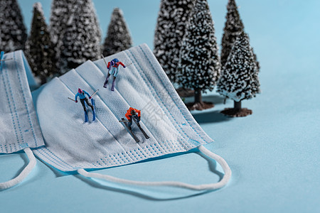 马卡：维尼修斯罚点球让姆巴佩错失戴帽的机会，后者选择沉默