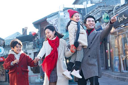 幸福的一家人逛街旅行高清图片