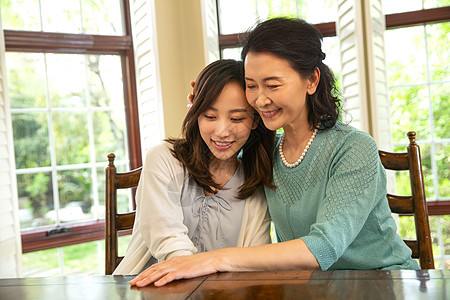 幸福母女图片