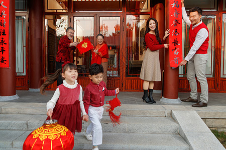 过年元素快乐儿童追逐嬉戏庆新年背景