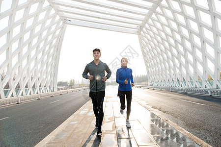 VAR介入改判点球！徐皓阳造点，米内罗破门，申花扳回一球1