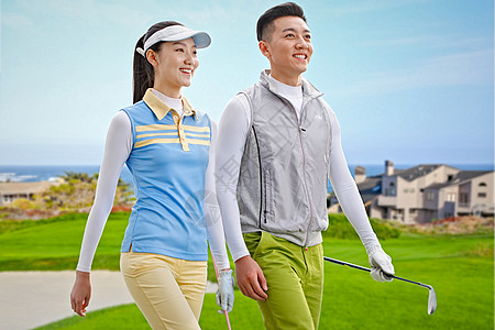运动装女青年人打高尔夫球背景