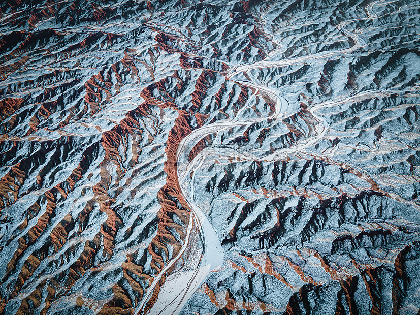 雪后的甘肃兰州平山湖大峡谷图片