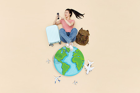 创意俯拍活力女性环球世界旅游图片