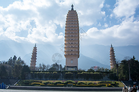 云南大理三塔寺图片