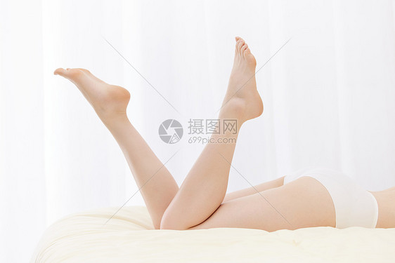 女性纤细美腿图片