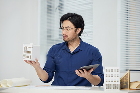 室内设计图纸研究建筑模型的设计师背景