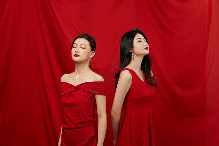 双人女性红色礼服形象图片