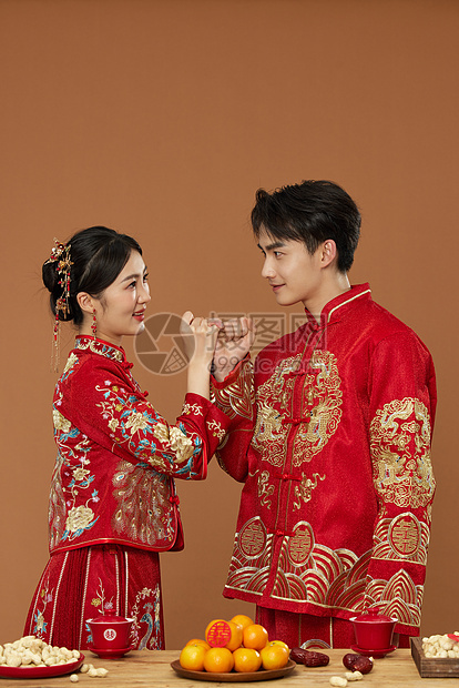 浪漫中式婚礼形象图片