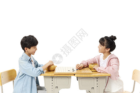 小学生对决下围棋背景图片