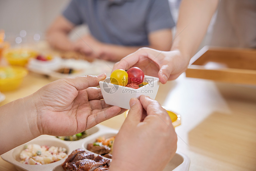 养老院营养餐食特写图片